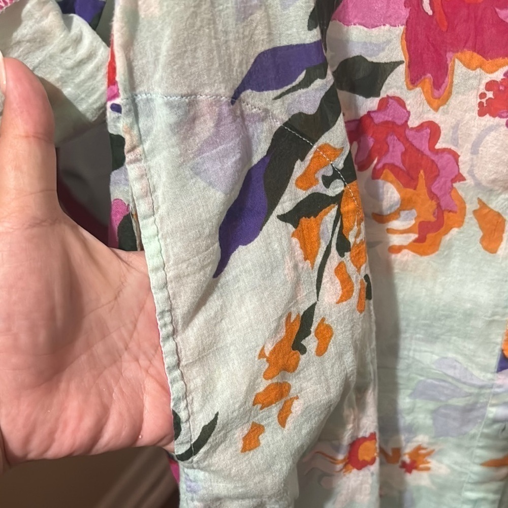 Soft Surroundings blue floral 3/4 sleeve tunic - Picture 4 of 7